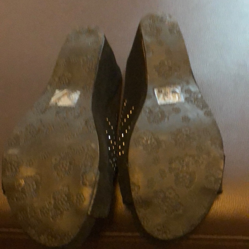 Sandals - Picture 5 of 5
